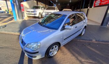 VOLKSWAGEN POLO 2008/2009 1.6 MI completo