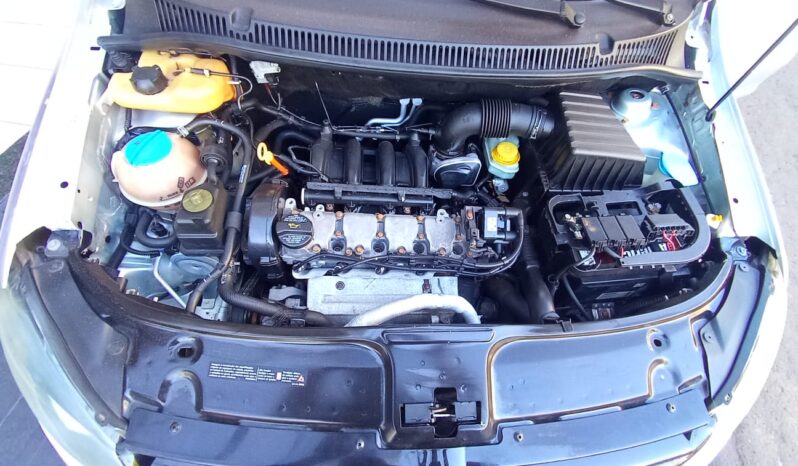 VOLKSWAGEN FOX 2010/2011 1.6 MI completo